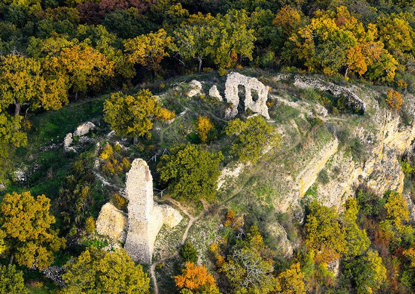Csővári Vár, Hungary